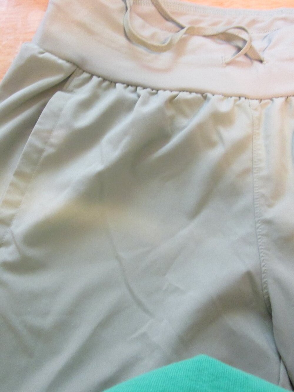 Calia by Carrie Underwood Women's Light Green Utility Joggers Size Small